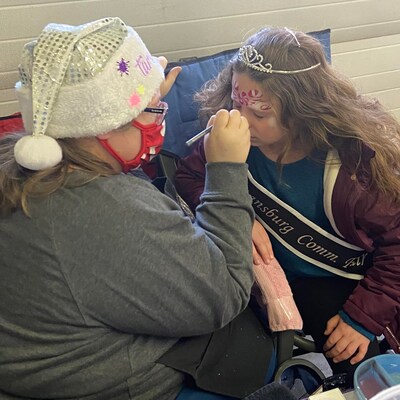 Face painting at Christmas in Spartansburg